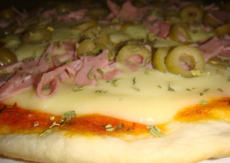 PIZZA CASERA  A LA  PIEDRA 