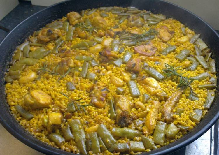 Paella valenciana tradicional Receta de Detoasier Cookpad