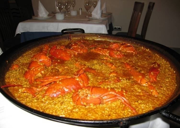Paella con langosta o bogavante Receta de María Dolores Cookpad