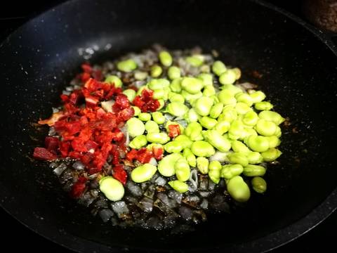 Foto del paso 2 de la receta Alubias roja con chorizo