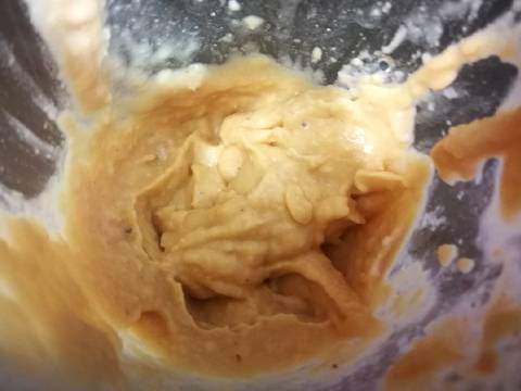 Foto del paso 3 de la receta Dados de atÃºn congelado al ajillo con purÃ© de alubia blanca