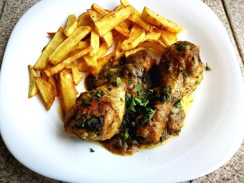 Foto del paso 4 de la receta Jamo citos de pollo en salsa con patata frita