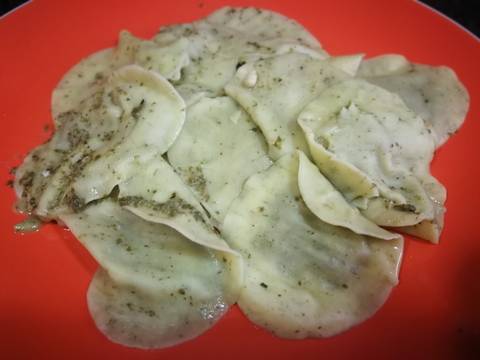 Foto del paso 4 de la receta Girasoles con relleno de espinaca y albahaca en salsa con chisto