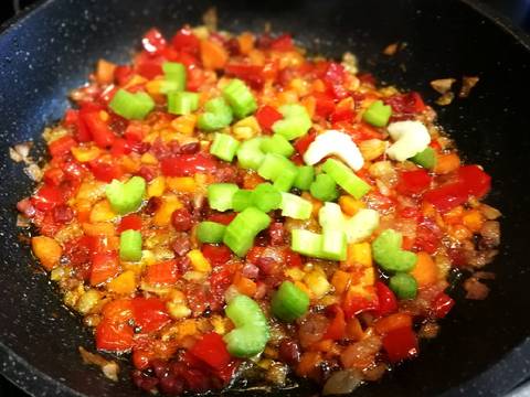 Foto del paso 4 de la receta Macarrones con calabacin y chorizo