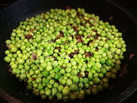 Foto del paso 3 de la receta Guisantes de la huerta en salsa a la menta
