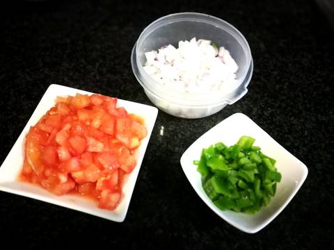 Foto del paso 1 de la receta Sopa de tomate con lechuga romana