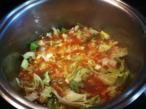 Foto del paso 5 de la receta Sopa de tomate con lechuga romana