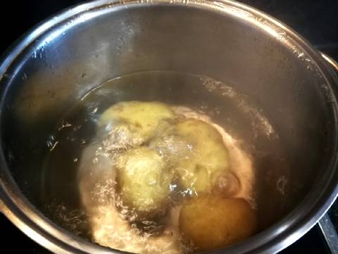 Foto del paso 1 de la receta Patata con panceta y pimiento de Piquillo