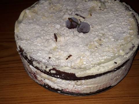 Torta helada de chocolate blanco y frutos rojos recipe step 4 photo