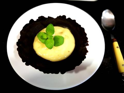 Foto del paso 5 de la receta Tulipanes de chocolate con natilla