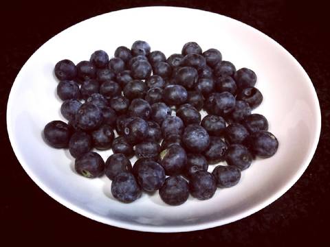 Foto del paso 7 de la receta Tarta de queso y arándanos con base de galletas