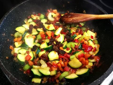 Foto del paso 5 de la receta Macarrones con calabacin y chorizo