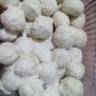Asslmlkm. Mba setor recook nih malem²..lg datang rajinnya bebikinan buat ngisi toples hri rya idul adha besok. Mksh byk rsepnya ya mba, sy pake rsep yg versi tnpa sangrai tepung, krn suka yg lumer. Anak² pd suka. Smoga bisa bertahan sampe lebaran bsok 😁
Btw salam kenal ya,,jgn² kita tetanggaan krn sama² di bjb hehe..