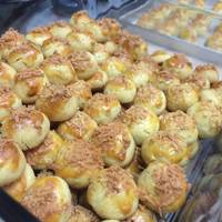 Resep Nastar Keju Lumer pulen empukkk oleh Tintin Rayner - Cookpad