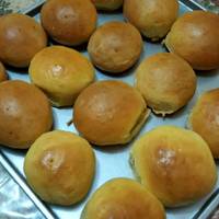 Roti Unyil Sosis Keju Favorit Keluarga ( Mini Sausage roll bun)