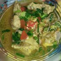 Sop Ceker Kuah Kuning