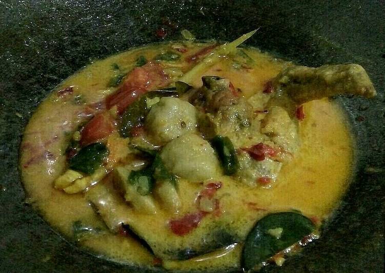 gambar untuk resep makanan Opor Ayam Bakso