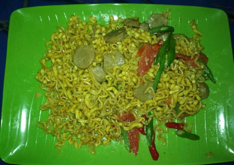 gambar untuk cara membuat Mie goreng bakso buncis