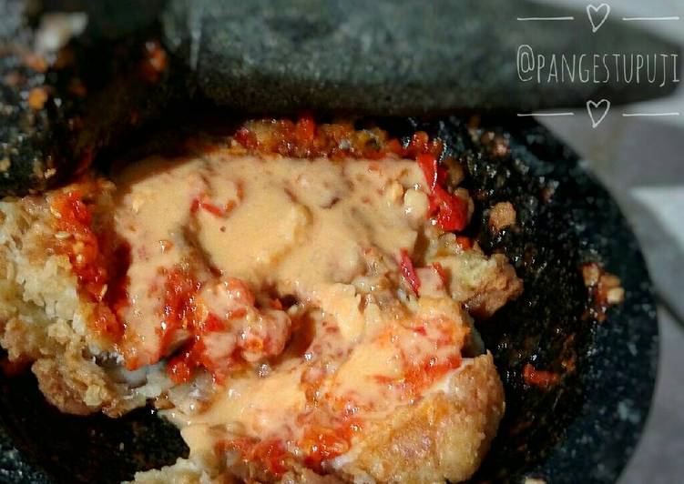 resep makanan Ayam Geprek Sambel Korek dan keju