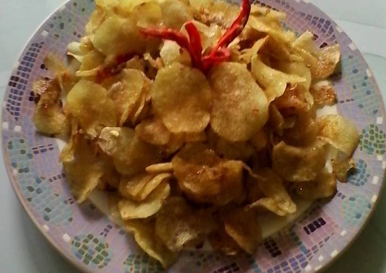 Resep Kripik kentang pedas manis - munjiati