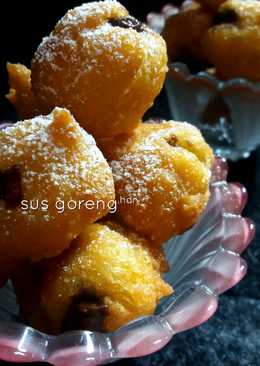 Sus Goreng (deep fried choux pastry)