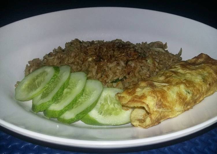 Resep Nasi Goreng Terasi Teri oleh Noura Khoti - Cookpad