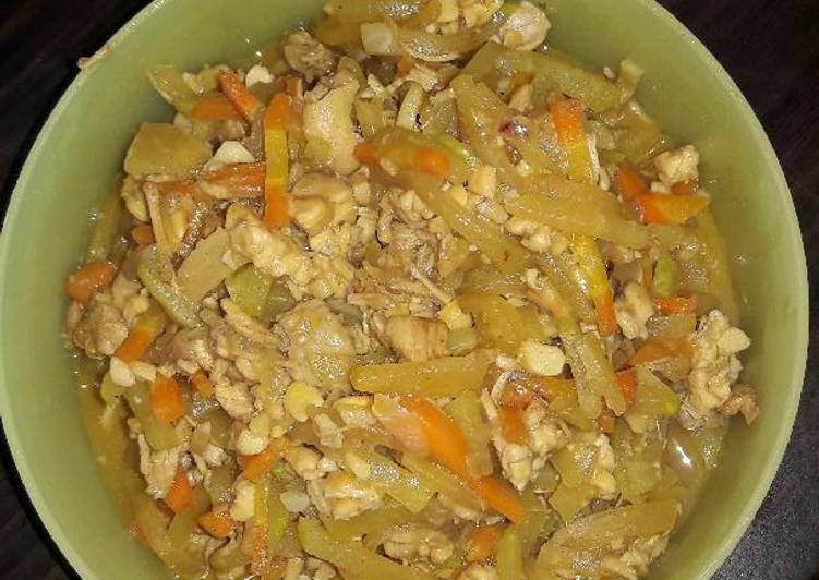 resep masakan Oseng labu siam wortel mix ayam dan tempe enak