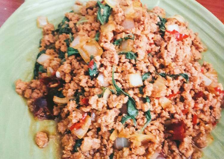 bahan dan cara membuat Spicy Thai Basil Chicken