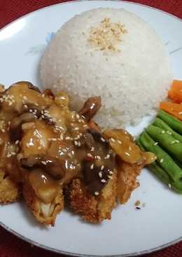 Chicken Katsu with Mushroom Sauce