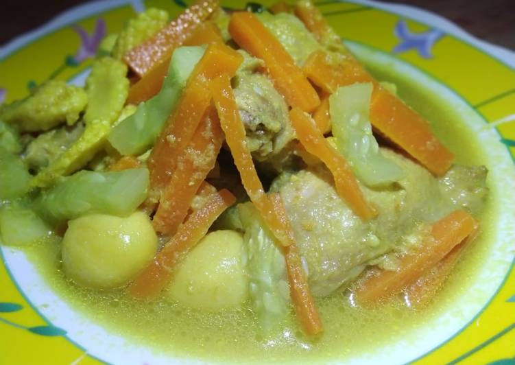 Resep Ayam Bumbu Acar Kuning Kiriman dari Masak Makan Jajan (MMJ)