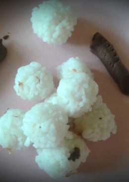Bola-bola Nasi Ikan buat si Kecil