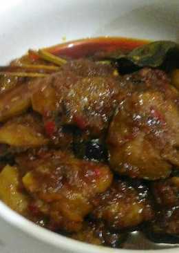 Semur jengkol pedas manis