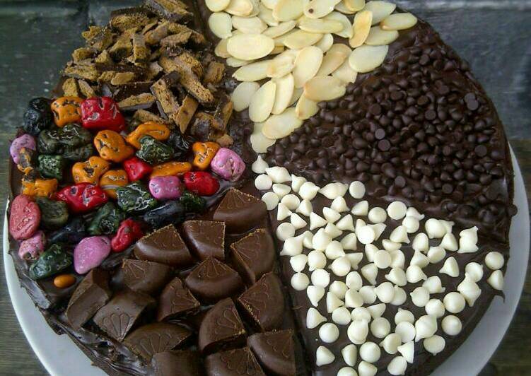 gambar untuk cara membuat Brownies Pizza (Brownies Mocaf)