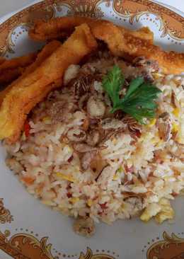 Nasi goreng kornet