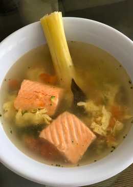 Sop sayur telur mix salmon mpasi 1 y