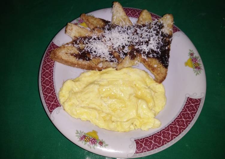 resep Scramble Egg and Cheesy Bread Toast