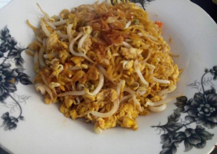 Resep Mie goreng sambal trasi Kiriman dari Supri Yanni