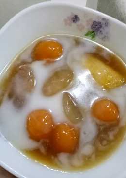 Kolak pisang, biji salak dan kolang kaling