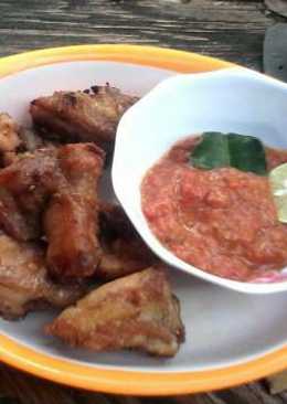 Ayam goreng bumbu lumur + sambel terasi sederhana