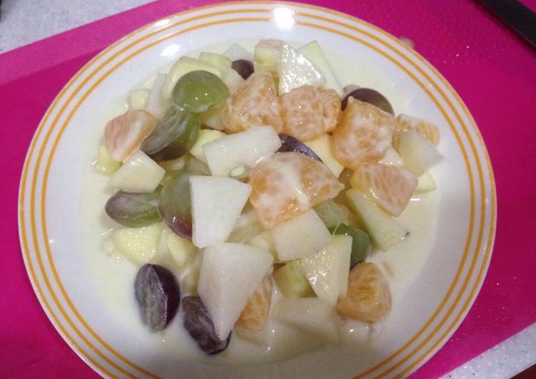 Resep Salad Buah tanpa mayonis Oleh Rahmawati