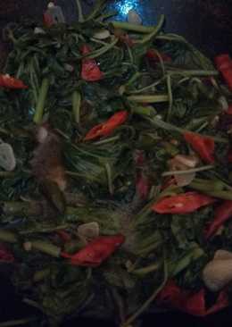 Tumis bayam saus tiram