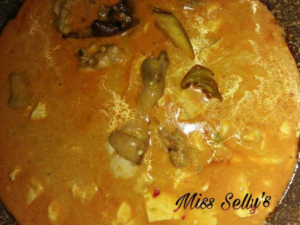 Gulai Ayam Tahu