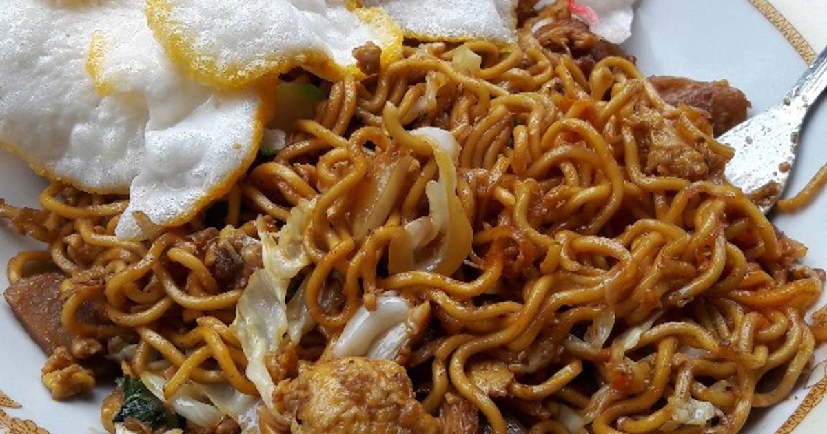 28 resep mie goreng atom bulan enak dan sederhana - Cookpad