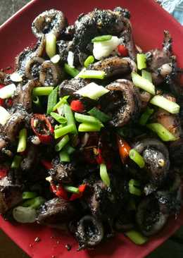 Cumi cumi hitam pedas