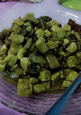 Tumis jamur kancing dan usus bumbu kari