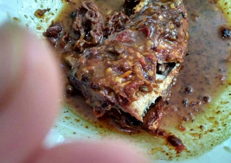 bahan dan cara membuat Ikan Bandeng Bumbu Sambal Kacang