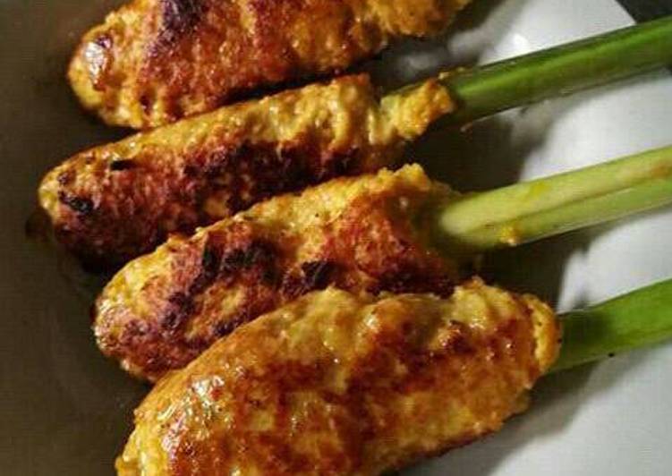 Sate Lilit Ayam Khas Bali Sate Lilit Ayam Khas Bali