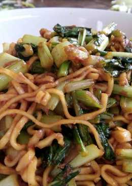 Mie goreng sawi