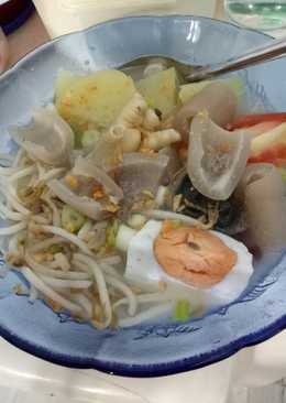 Misop (soto bening) kikil,ceker