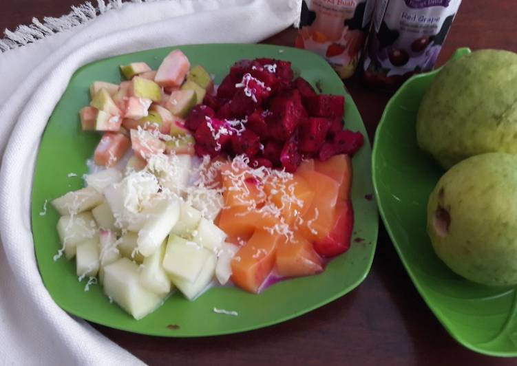 gambar untuk resep Salad buah susu cimory??